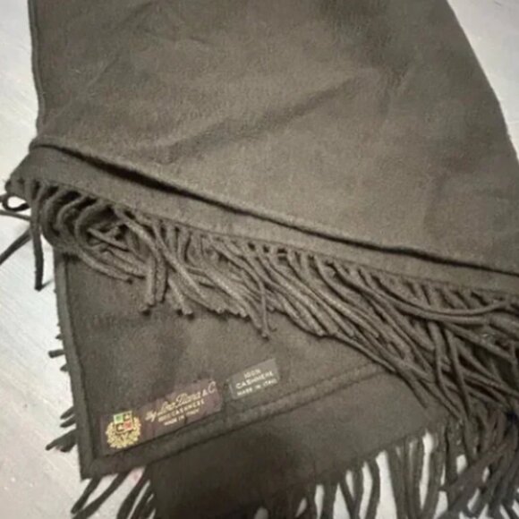 Stunning Loro Piana cashmere wrap⭐️ - Picture 1 of 10